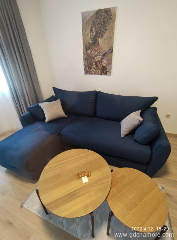 APARTMAN 3  u Villa Vujovic Apartmani  , privatni smeštaj u mestu Tivat, Crna Gora